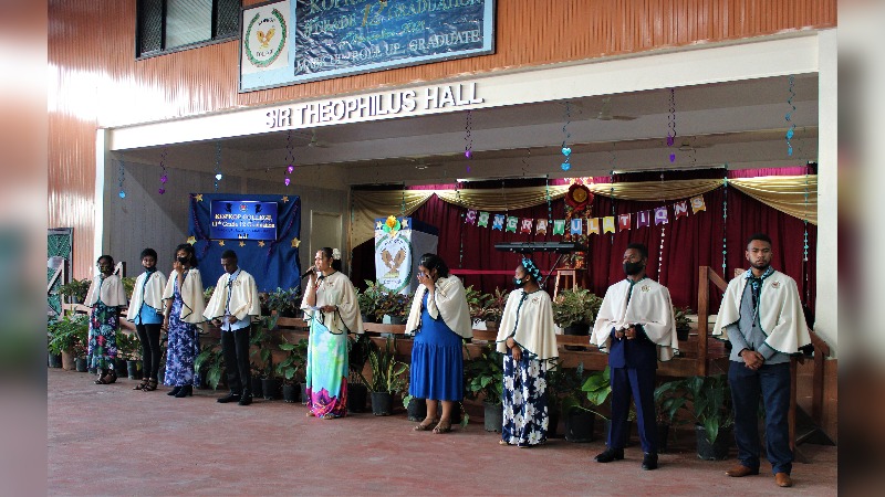 SCHOOL GRADUATION A SUCCESS FOR KOPKOP COLLEGE : PNG Haus Bung