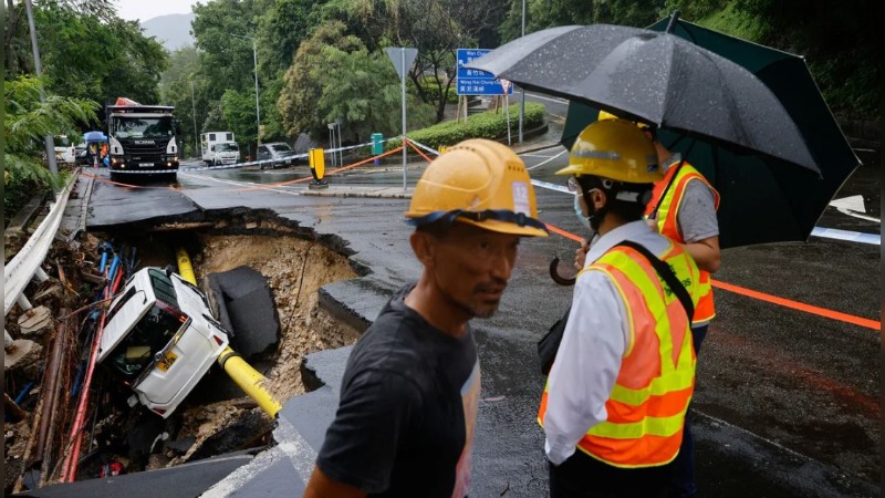 HONG KONG PARALYZED BY FLASH FLOODS – PNG Haus Bung