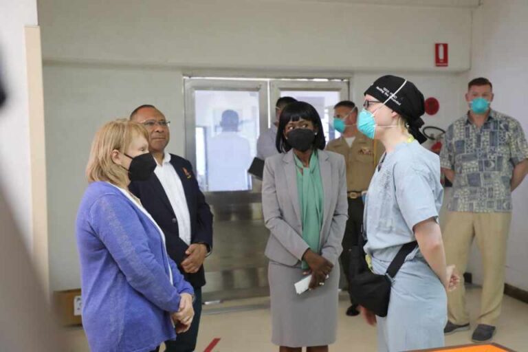 Us Ambassador Yastishock Visits Pomgen – Png Haus Bung